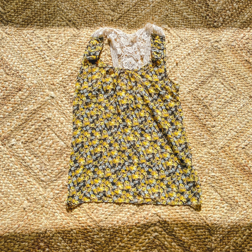 Forver21 Crotchet Top